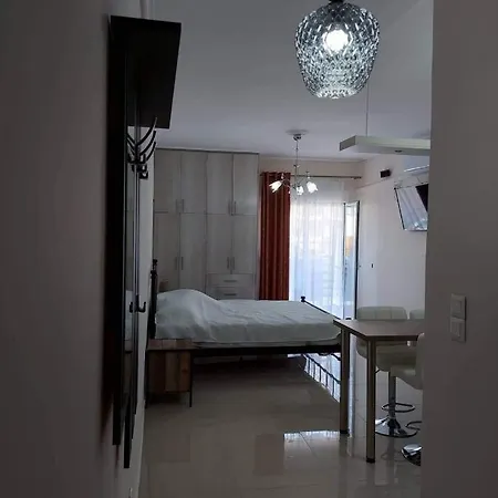 Vibes Апартаменты Лоутраки